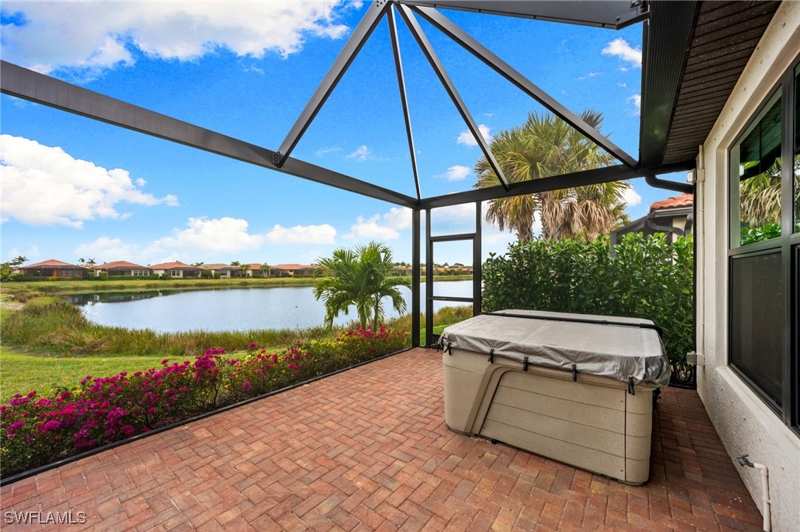 2 bedroom Attached at 1511 Oceania Dr S, Artesia, Naples — photo 1