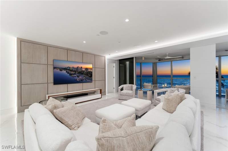 4 bedroom Condominium at 4951 Gulf Shore Blvd N 103, Le Parc, Naples — photo 2