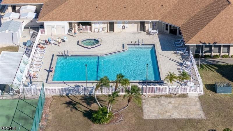 1 bedroom ManufacturedHome at 134 Amble Dr, Fountain View Rv Resort, North Fort Myers — photo 3