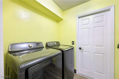 214 NW 25th Ave, Cape Coral FL - photo 10 of 35