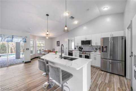 214 NW 25th Ave, Cape Coral FL - photo 6 of 35