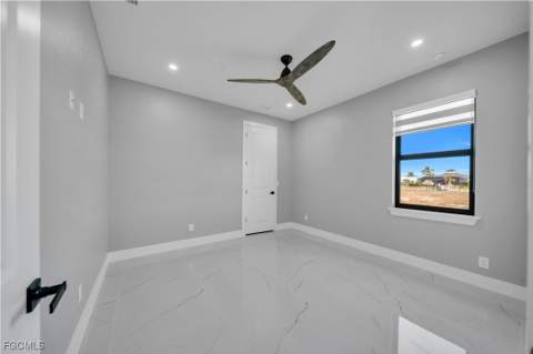 911 NW 37th Pl, Cape Coral FL - photo 14 of 33