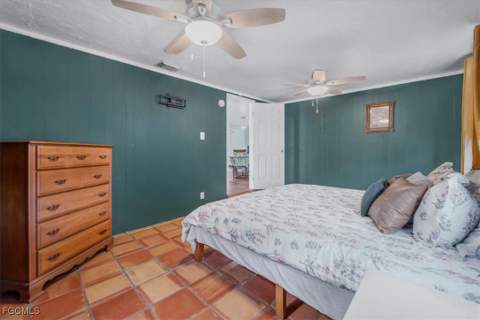 1083 Sunset Strip, Moore Haven FL - photo 18 of 48