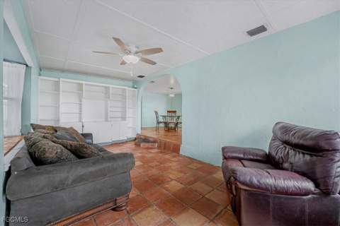 1083 Sunset Strip, Moore Haven FL - photo 7 of 48
