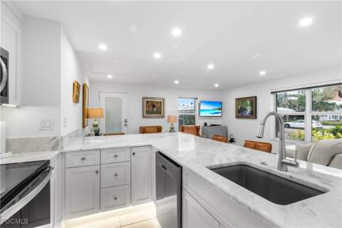 2800 Gulf Shore Blvd N 100, Naples FL - photo 12 of 12