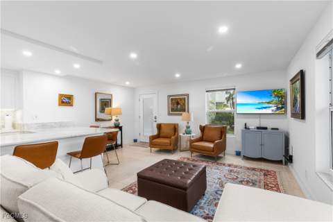 2800 Gulf Shore Blvd N 100, Naples FL - photo 9 of 12