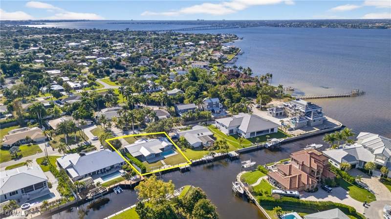 3 bedroom SingleFamilyResidence at 541 Bayside DR, SUNSET COVE, Fort Myers — photo 2