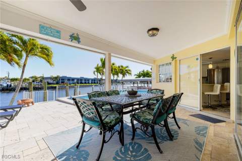 1755 SE 40th Ter, Cape Coral FL - photo 17 of 40
