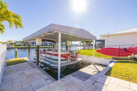 1755 SE 40th Ter, Cape Coral FL - photo 6 of 40