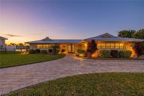 1755 SE 40th Ter, Cape Coral FL - photo 7 of 40