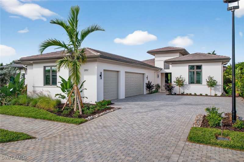3 bedroom SingleFamilyResidence at 2051 Cambridge Park Dr, Cambridge Park At Orange Blossom, Naples — photo 1
