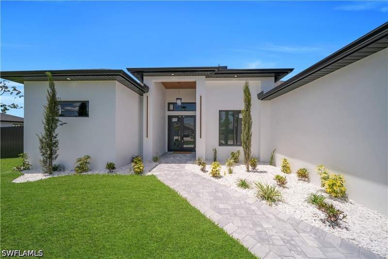 4 bedroom SingleFamilyResidence at 1114 SW 8th Pl, Cape Coral, Cape Coral — photo 5