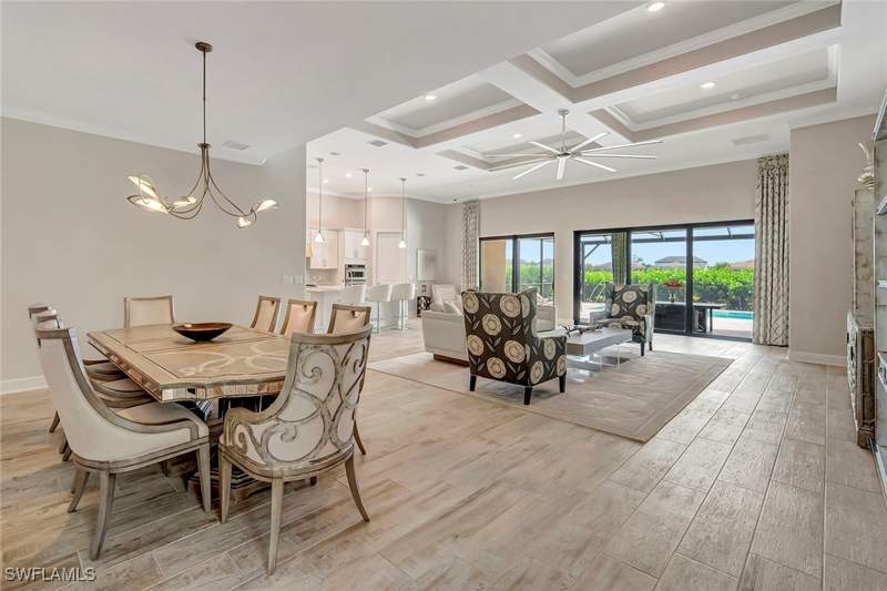 4 bedroom SingleFamilyResidence at 9574 Everglades Dr, Greyhawk At Golf Club Of The Everglades, Naples — photo 4
