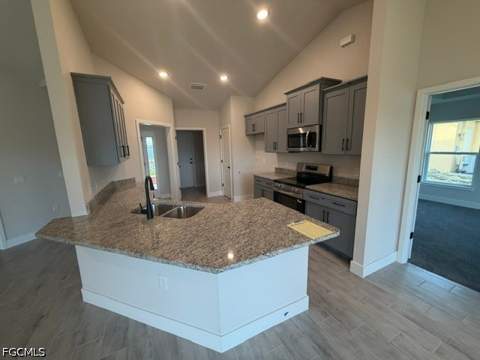 226 NE 15th Ter, Cape Coral FL - photo 11 of 18