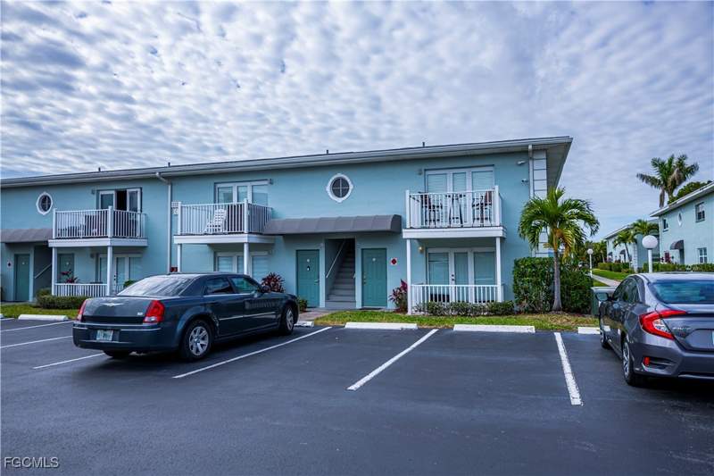 2 bedroom Condominium at 3324 N Key Dr 8, Palms At Waters Edge, North Fort Myers — photo 4