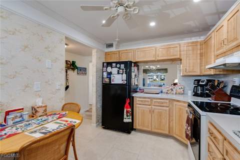 1505 Myerlee Country Club Blvd 2V, Fort Myers FL - photo 10 of 35