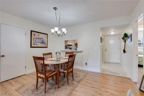 1505 Myerlee Country Club Blvd 2V, Fort Myers FL - photo 9 of 35