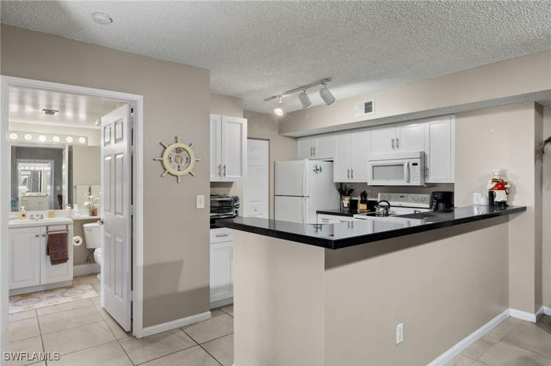 2 bedroom Condominium at 1835 Florida Club Cir 3103, Napoli, Naples — photo 4