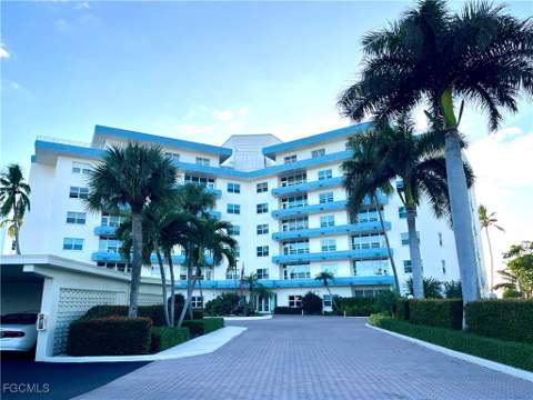 220 Seaview Ct 504, Marco Island FL - photo 20 of 29