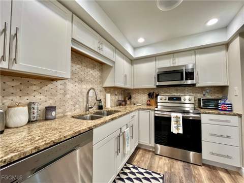 220 Seaview Ct 504, Marco Island FL - photo 9 of 29