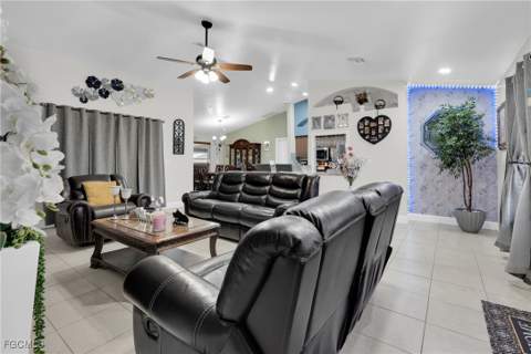 1113 McKinley Ave, Lehigh Acres FL - photo 15 of 39