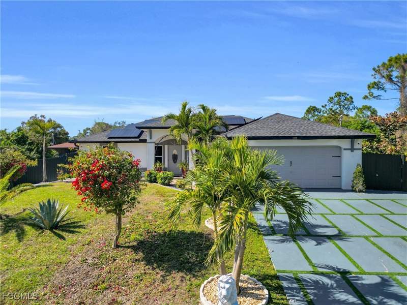 3 bedroom SingleFamilyResidence at 1113 McKinley Ave, Lehigh Acres, Lehigh Acres — photo 2
