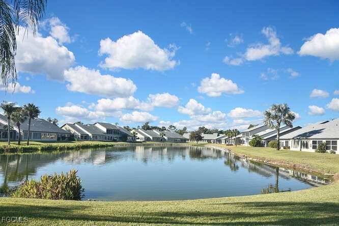 3 bedroom Attached at 2301 McGregor Park Cir, McGregor Park Condo, Fort Myers — photo 1
