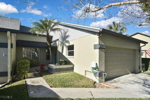 2301 McGregor Park Cir, Fort Myers FL - photo 6 of 50