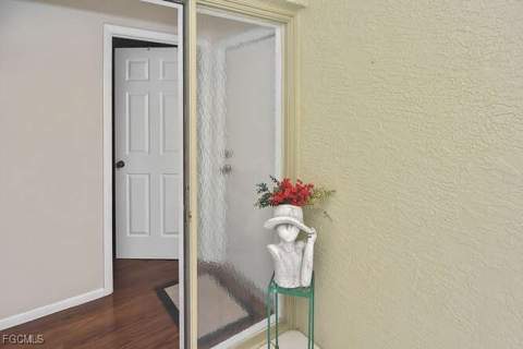 2301 McGregor Park Cir, Fort Myers FL - photo 9 of 50