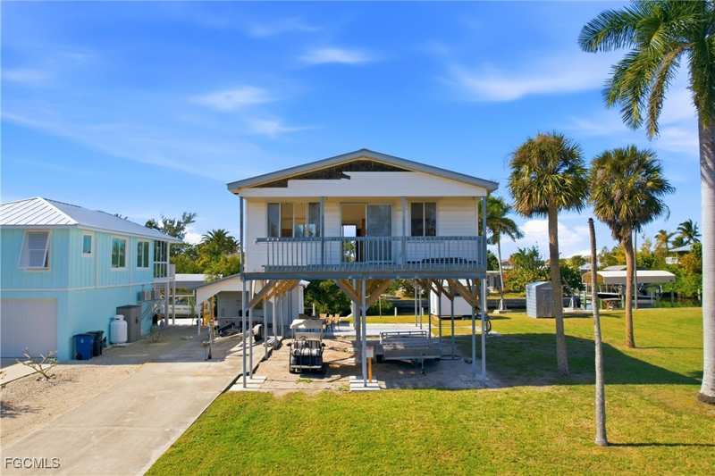 2 bedroom SingleFamilyResidence at 2661 Bamboo St, St James City, St James City — photo 1