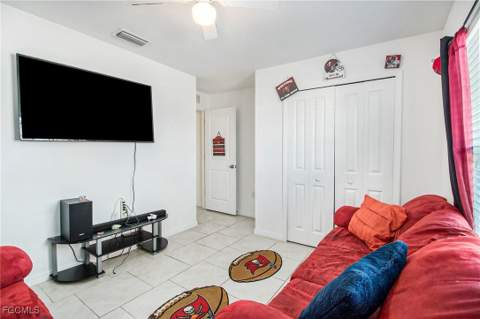 4054 San Clemente Ct, North Fort Myers FL - photo 13 of 26