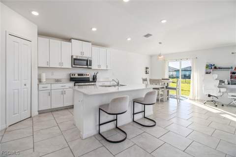 4054 San Clemente Ct, North Fort Myers FL - photo 8 of 26