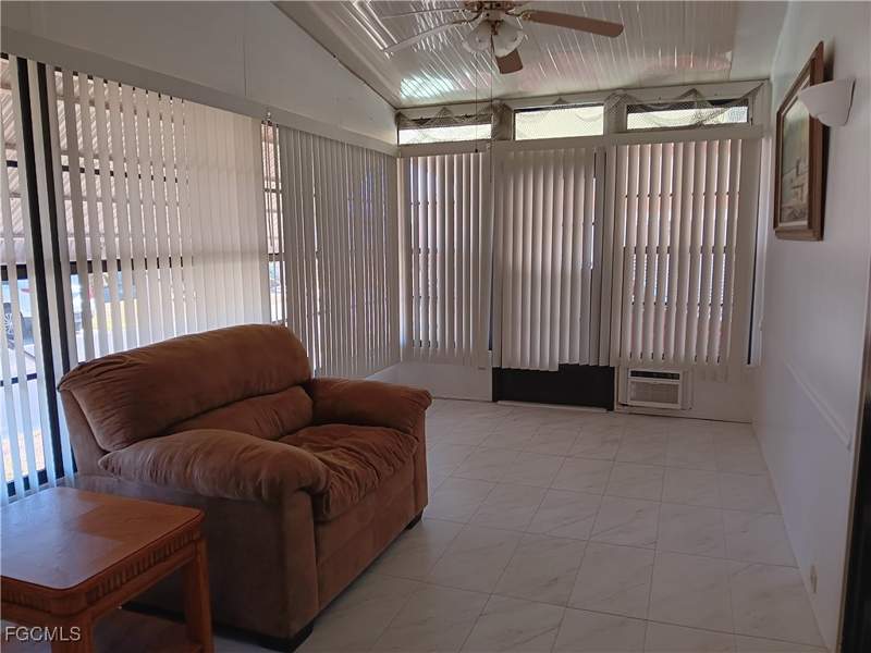 2 bedroom ManufacturedHome at 610 Friendly Pl, Lazy Days Mobile Village, North Fort Myers — photo 3