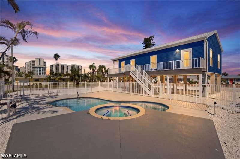 3 bedroom SingleFamilyResidence at 1 Fairview Blvd, Fairview Isles, Fort Myers Beach — photo 1