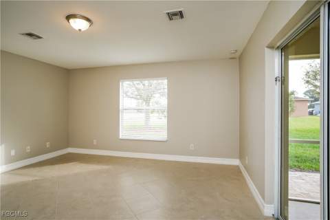 229 NE 7th Pl, Cape Coral FL - photo 7 of 15