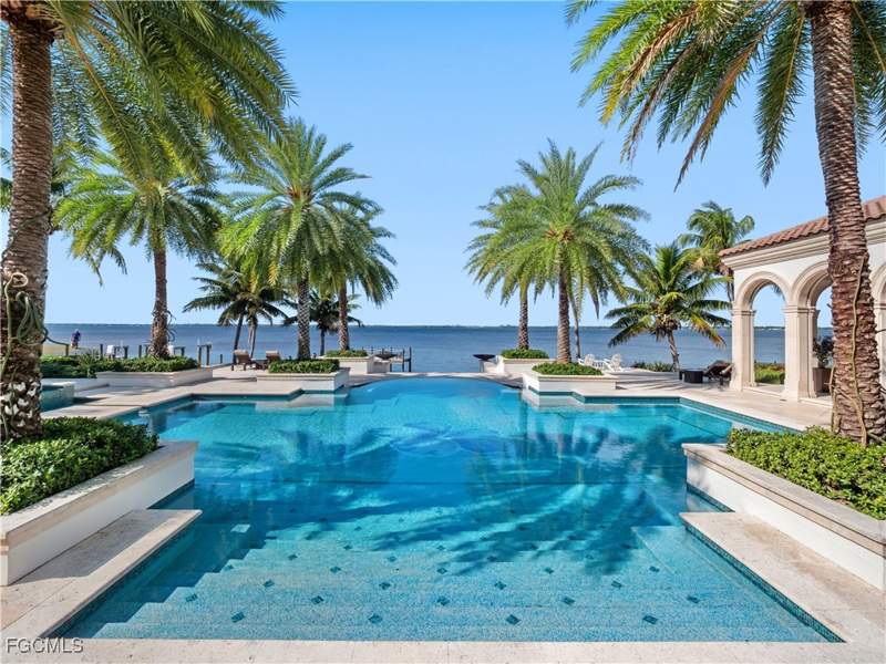6 bedroom SingleFamilyResidence at 1240 Coconut DR, PALM GARDENS, Fort Myers — photo 2