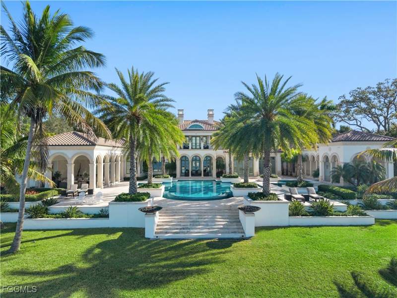 6 bedroom SingleFamilyResidence at 1240 Coconut DR, PALM GARDENS, Fort Myers — photo 3