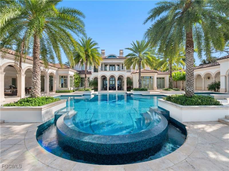 6 bedroom SingleFamilyResidence at 1240 Coconut DR, PALM GARDENS, Fort Myers — photo 4