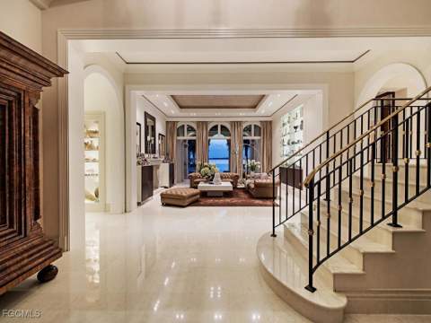 1240 Coconut Dr, Fort Myers FL - photo 6 of 50