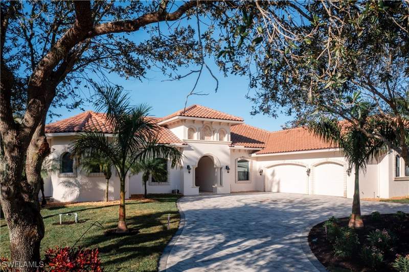5 bedroom SingleFamilyResidence at 20180 Riverbrooke Run, Riverbrooke, Estero — photo 4