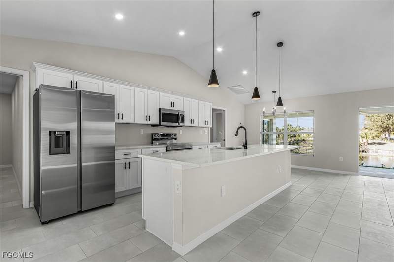 4 bedroom SingleFamilyResidence at 2003 NE 27th St, Cape Coral, Cape Coral — photo 4