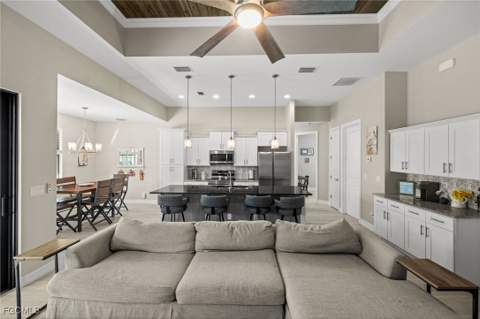 624 NW 2nd Ter, Cape Coral FL - photo 15 of 47
