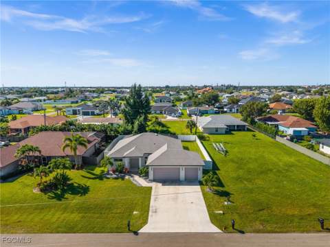 624 NW 2nd Ter, Cape Coral FL - photo 19 of 47