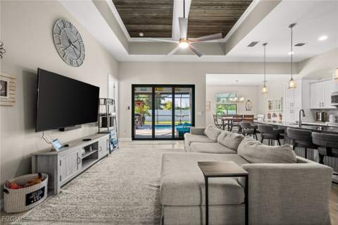 624 NW 2nd Ter, Cape Coral FL - photo 9 of 47