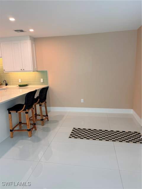 1575 Curlew Ave W 1, Naples FL - photo 22 of 39