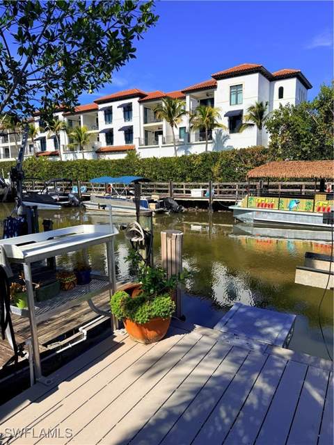 1575 Curlew Ave W 1, Naples FL - photo 8 of 39