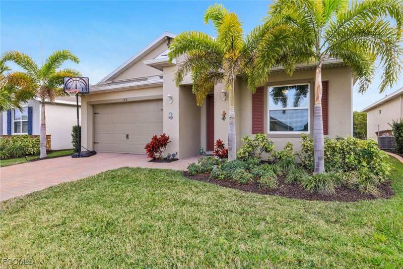 2 bedroom SingleFamilyResidence at 836 Heather Lake Ave, Stonewater, Cape Coral — photo 1