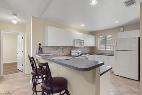 4354 SW 20th Ave, Cape Coral FL - photo 7 of 31