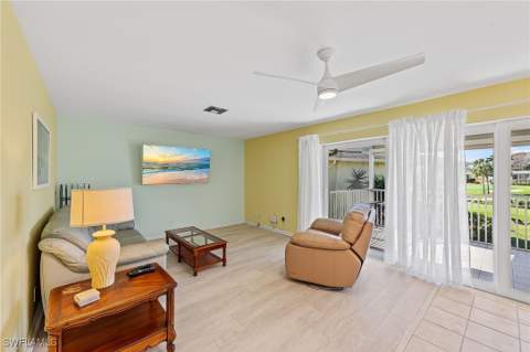 378 Palm Dr 4, Naples FL - photo 13 of 50