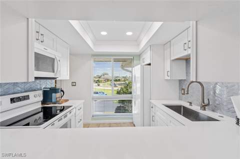 378 Palm Dr 4, Naples FL - photo 7 of 50